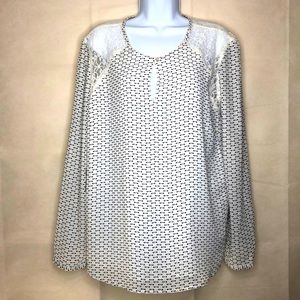 Women’s Simply Styled Long Sleeve Shirt